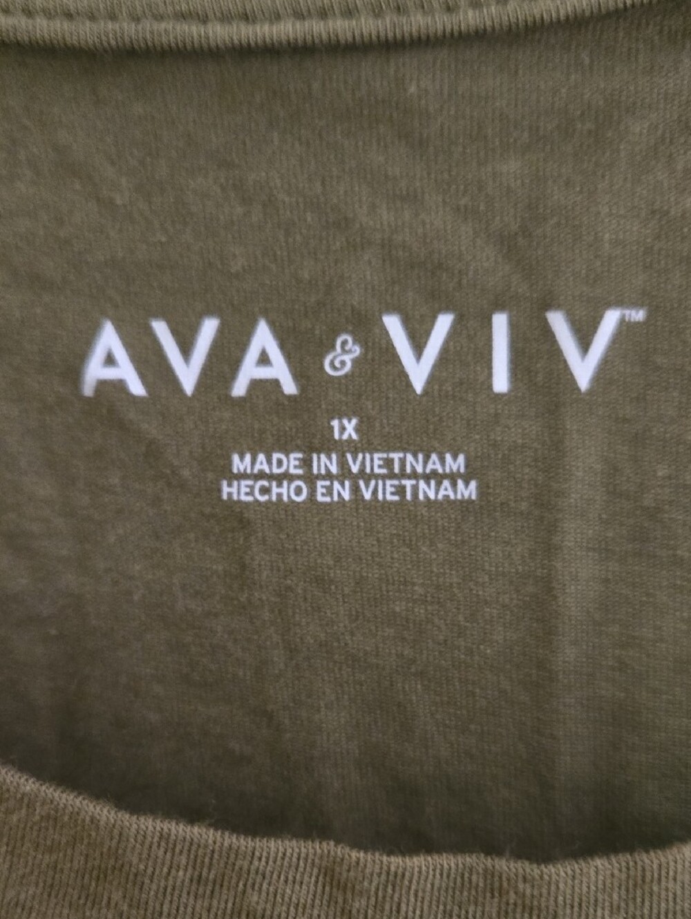 Ava & Viv Olive Scoop Neck Short Sleeve Tee - Picture 3 of 3